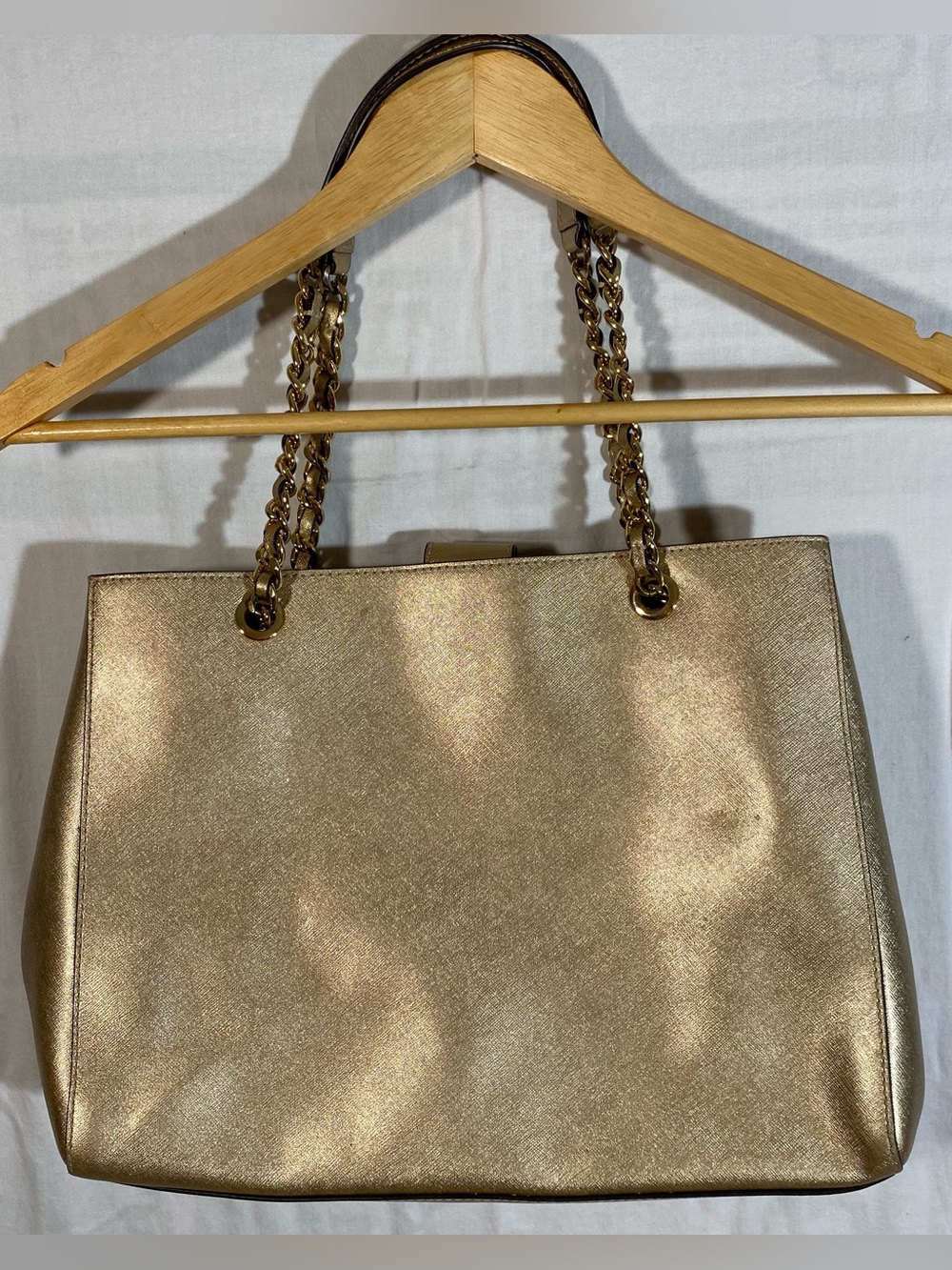 Michael Kors Susannah Women’s Large Metallic Chain-Handle Pale Gold Leather Tote - Picture 2 of 14